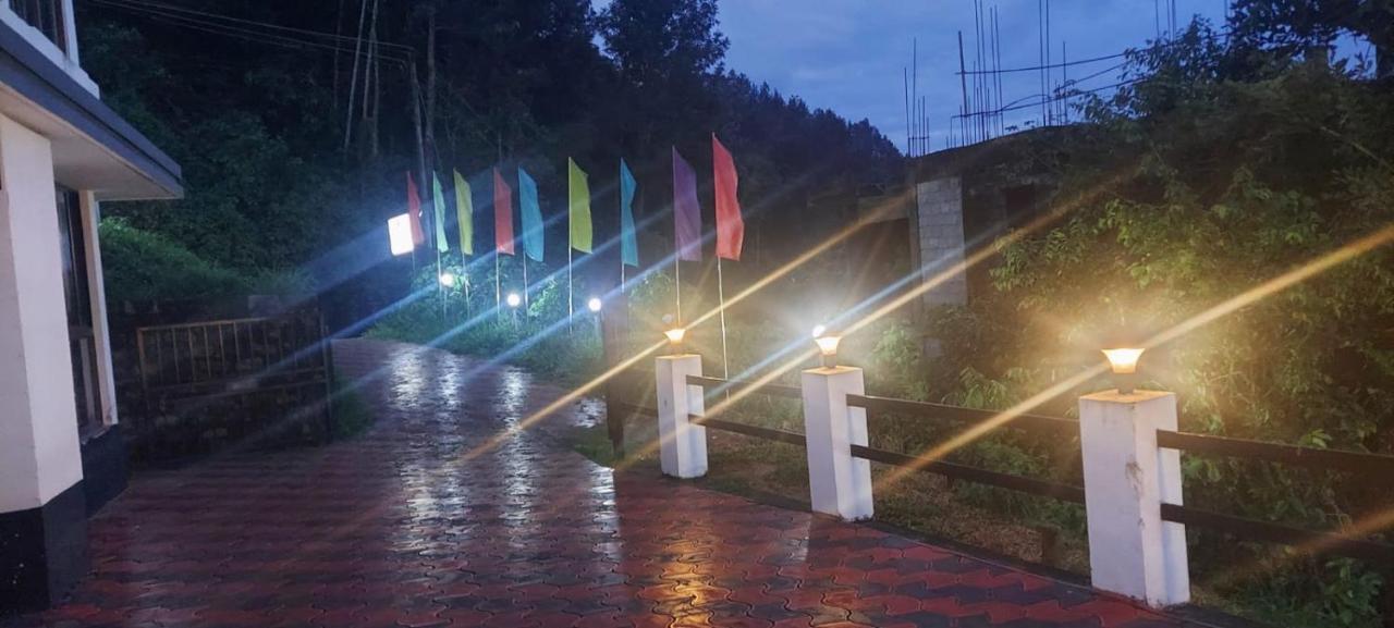 Munnar Tent Hills Resort Devikolam Exteriör bild